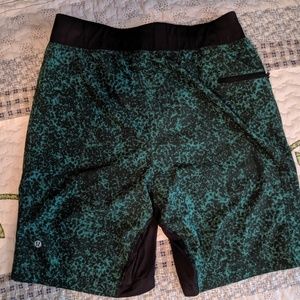 Lululemon men's lined gym shorts